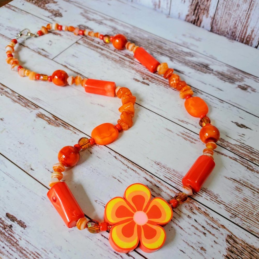 Happy Day Coral Beaded Necklace - Picture 3 of 5